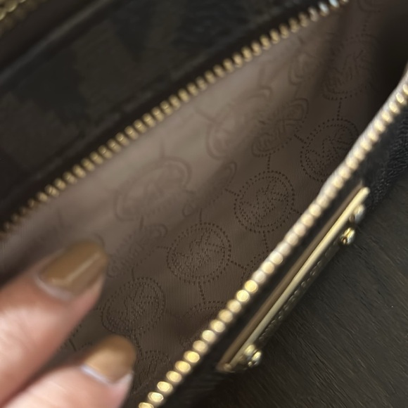 Michael Kors clutch - Picture 4 of 5